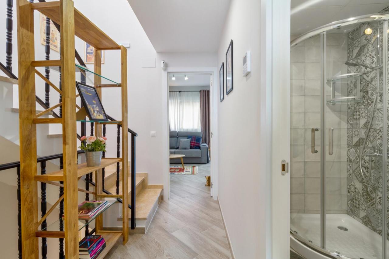 Barcelo 21, Parking On Request, Atico With Terrace & Studio With Patio, Center, Quite Neighborhood, Bc Malaga