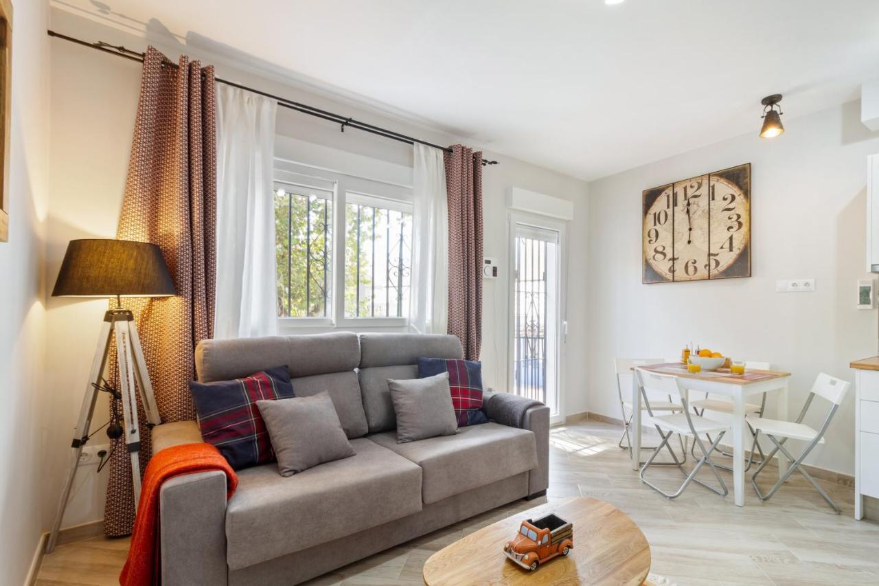 Barcelo 21, Parking On Request, Atico With Terrace & Studio With Patio, Center, Quite Neighborhood, Bc Apartment Malaga