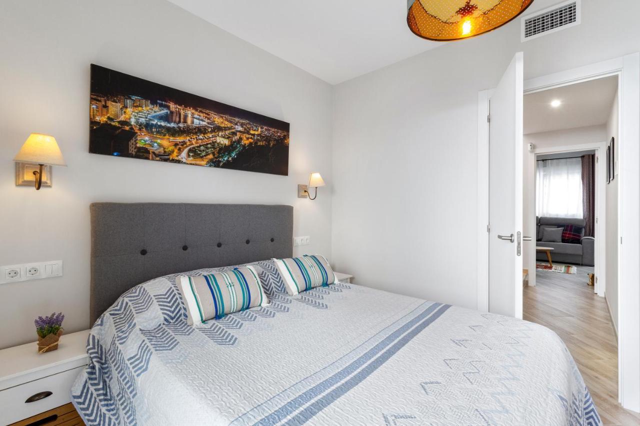 Barcelo 21, Parking On Request, Atico With Terrace & Studio With Patio, Center, Quite Neighborhood, Bc * Malaga