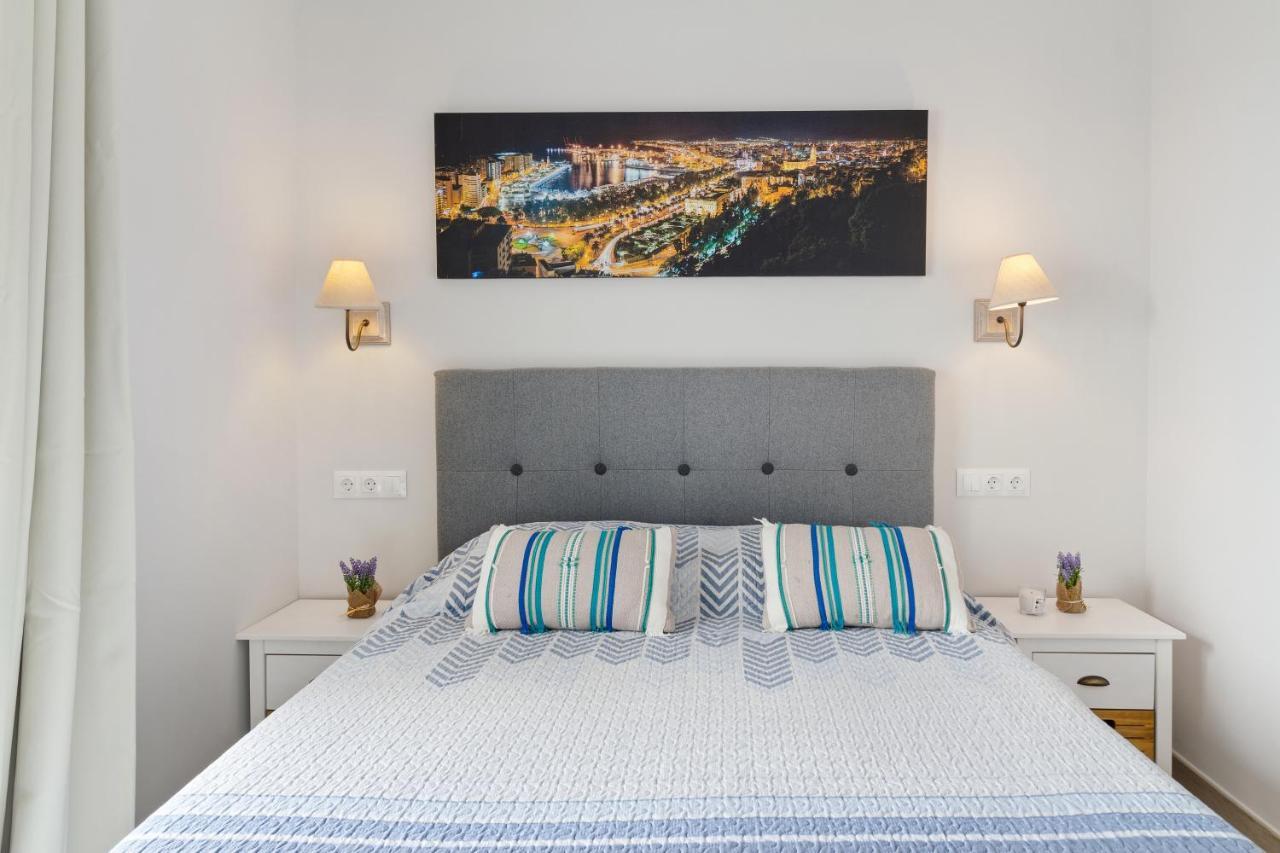 Barcelo 21, Parking On Request, Atico With Terrace & Studio With Patio, Center, Quite Neighborhood, Bc *